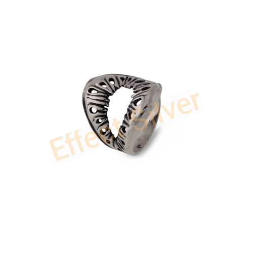 Elegant Silver Ring 